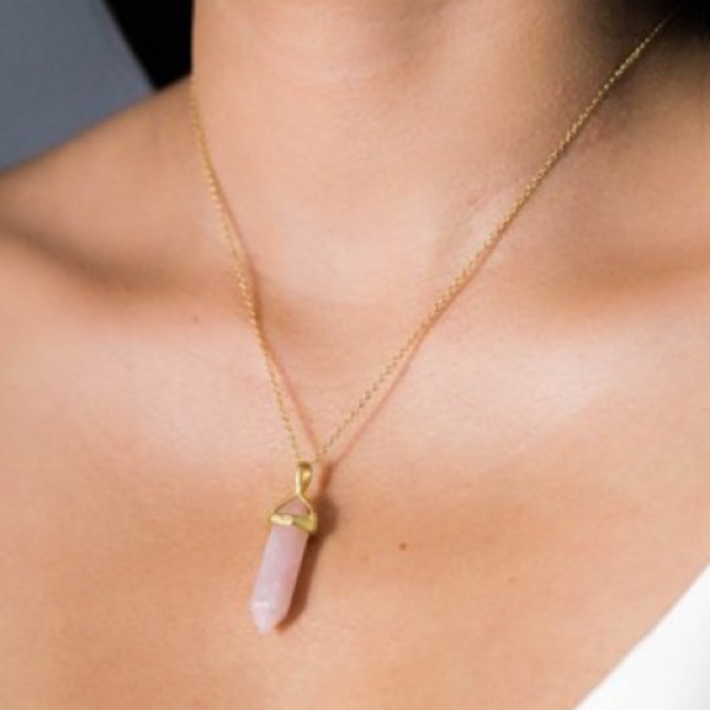 Crystal Pendant Necklace, clear (Quartz) color